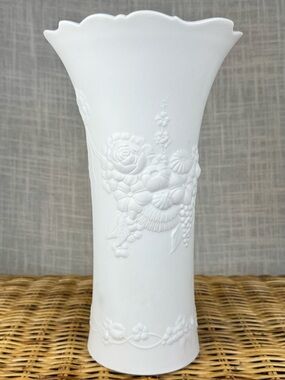 Kaiser Germany Bisque Porcelain Vase Scalloped Rim Floral Relief 11.5” Vintage